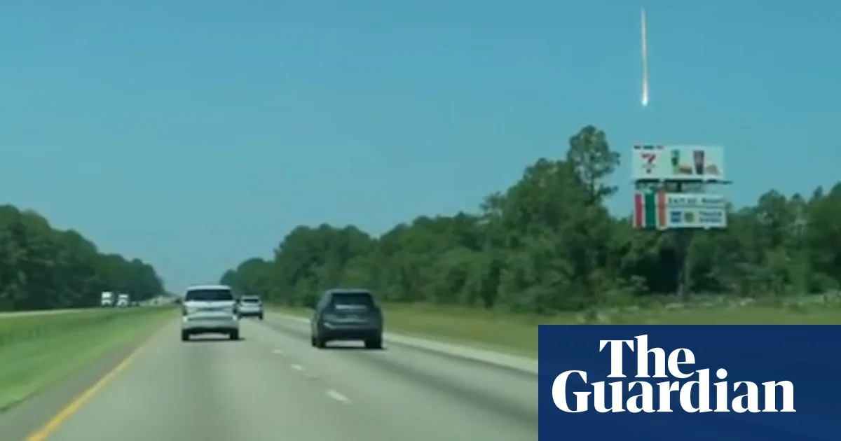 Meteor Lights Up Southeast US Sky