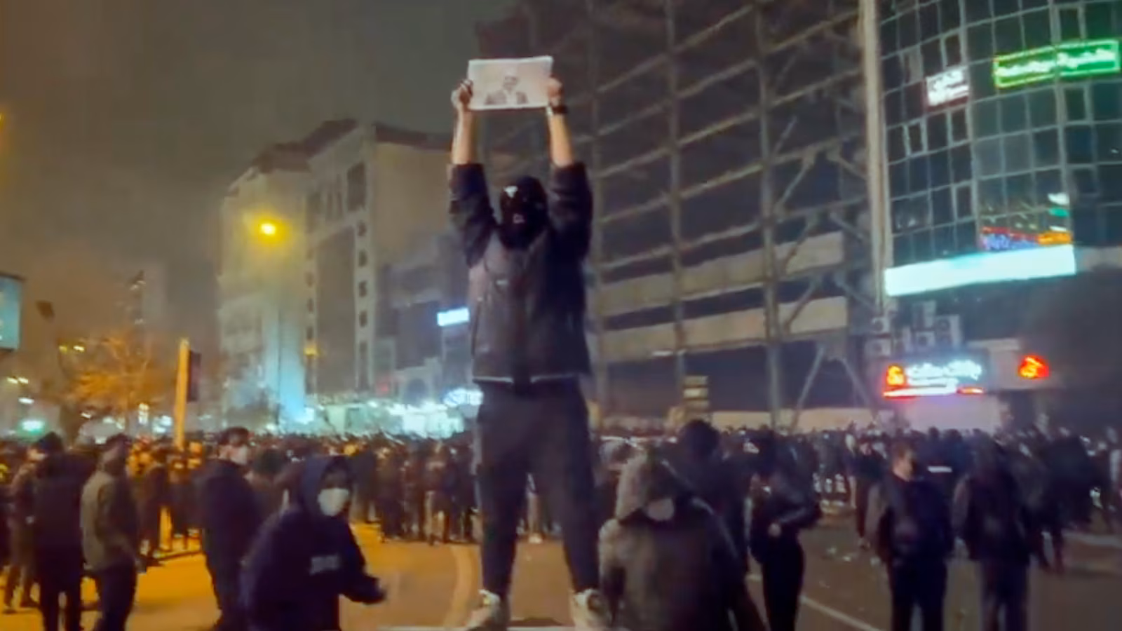 Featured image for Iran protests escalate amid deadly crackdown and international warnings