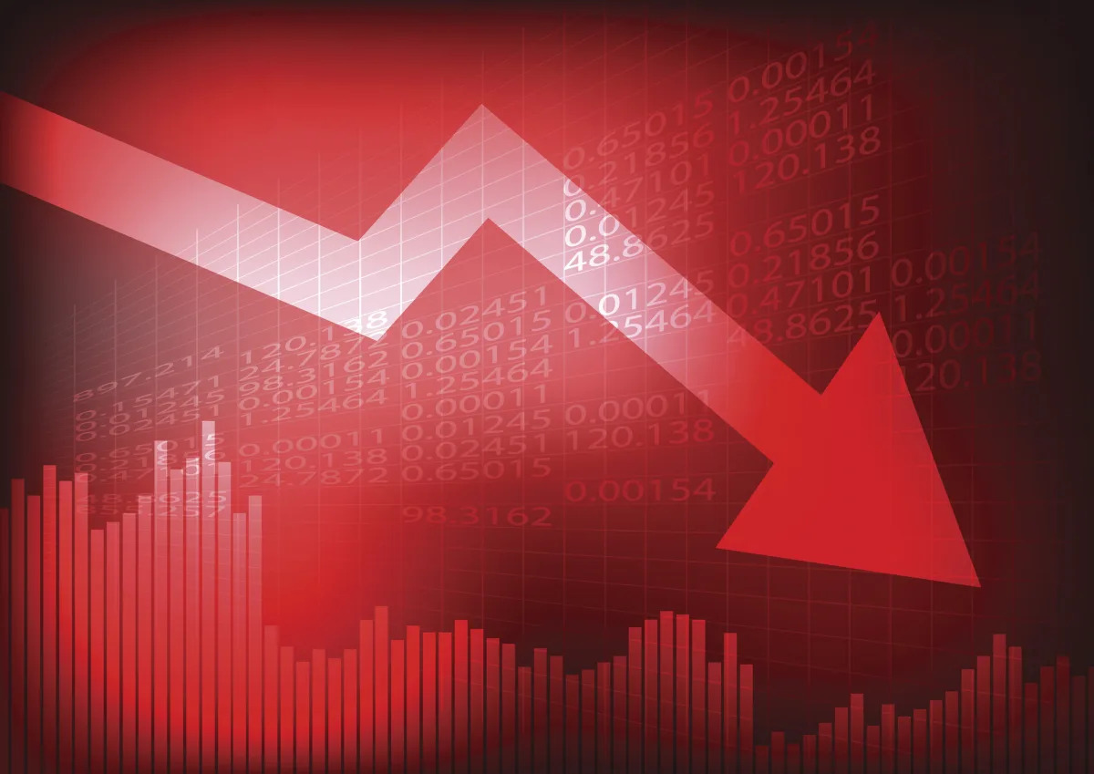 "Analyzing Intel's Q4 2023 Earnings Report and Stock Plunge"