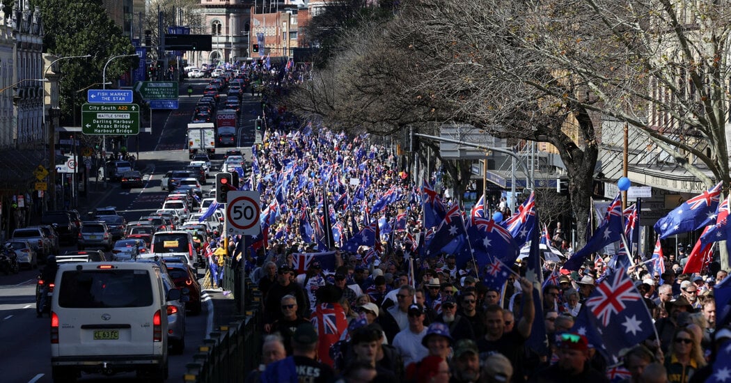 Featured image for Neo-Nazi-Linked Anti-Immigration Rallies Draw Thousands in Australia