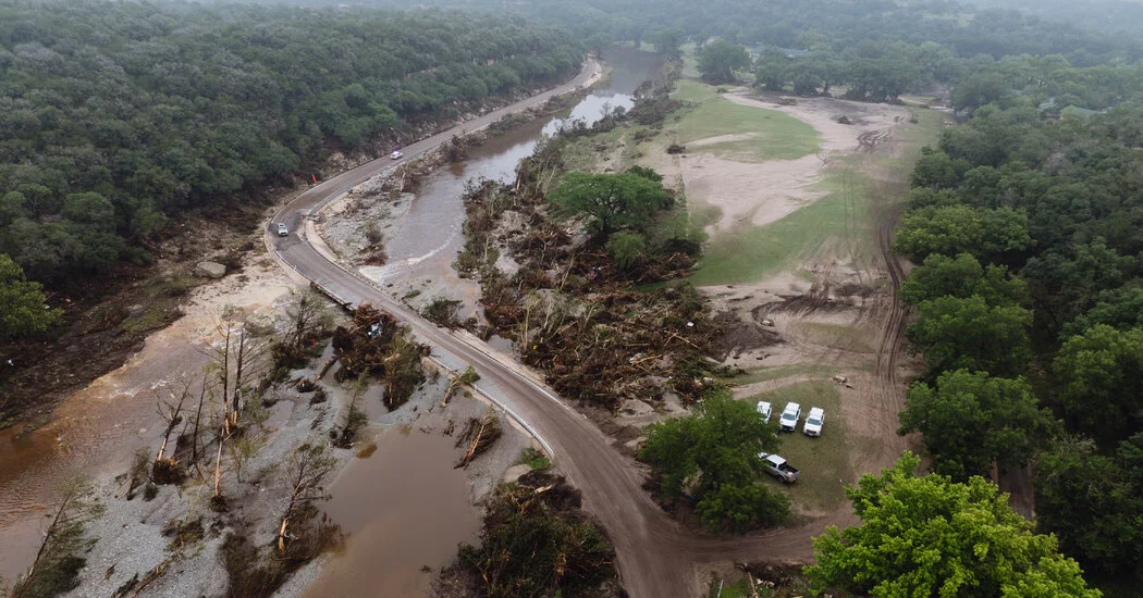 Texas Floods: Death Toll Rises as Search Continues
