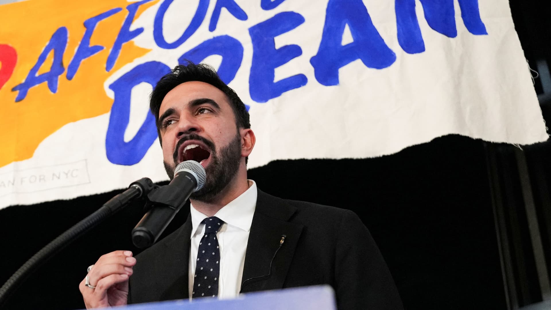 Mamdani Gains Support Amid GOP Attacks in NYC Mayoral Race