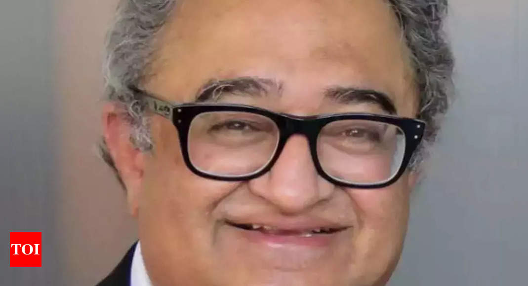 Renowned Pakistani author Tarek Fatah dies after long illness.
