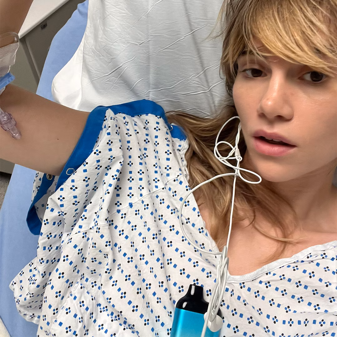 Featured image for Suki Waterhouse Hospitalized with Hernia Caused by Tight Pants