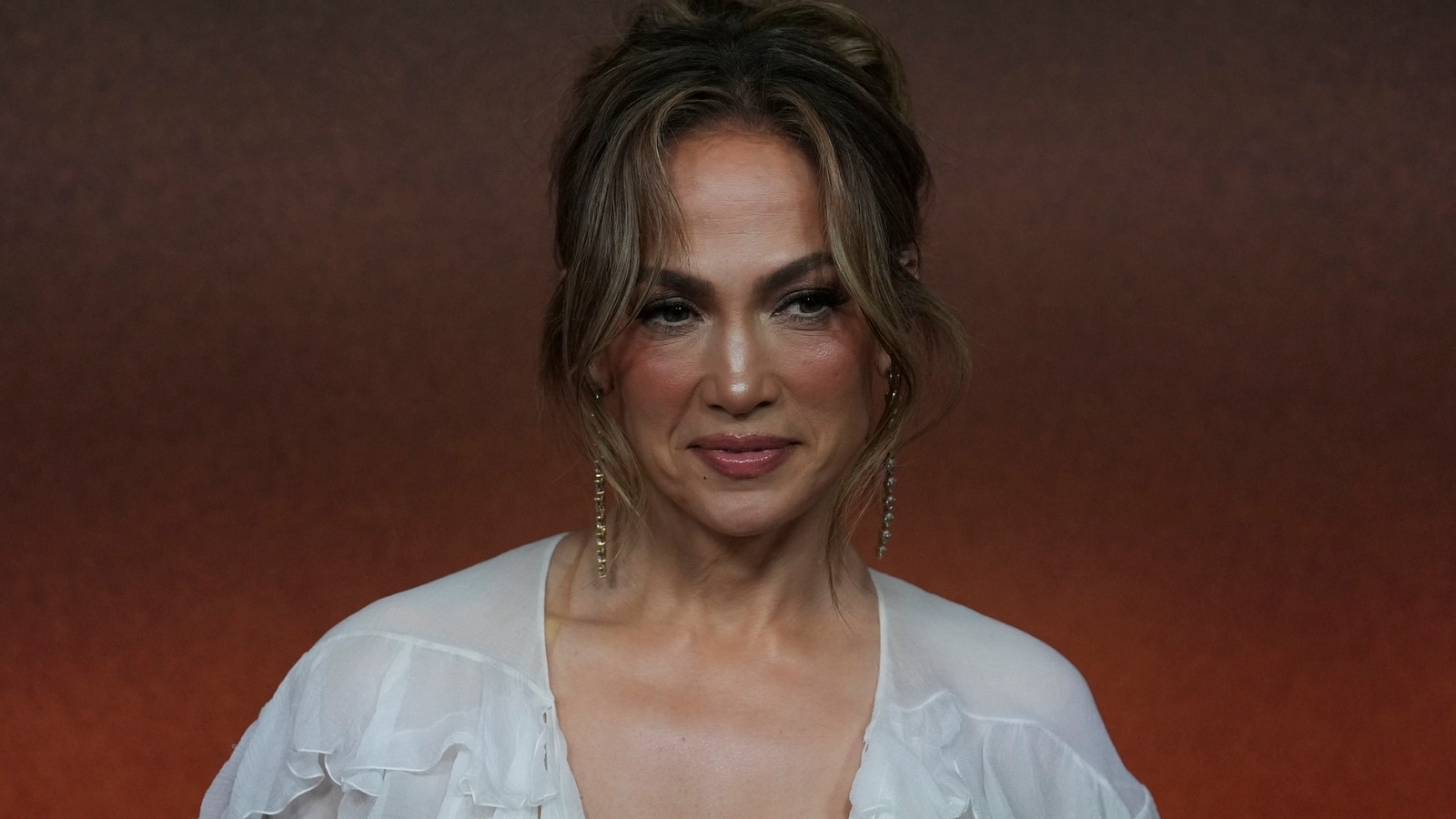 Jennifer Lopez Cancels Tour Amid Split Rumors and Low Sales