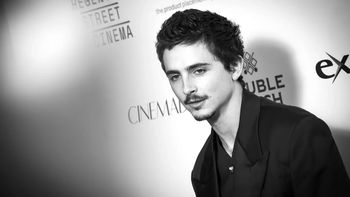 Timothée Chalamet’s Oscar Campaign Hits a Crossroads as Voters Weigh Swagger vs. Craft