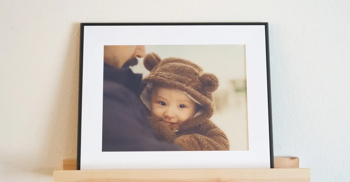 Featured image for Aura Launches Cordless Color E Ink Digital Photo Frame with Warm Display