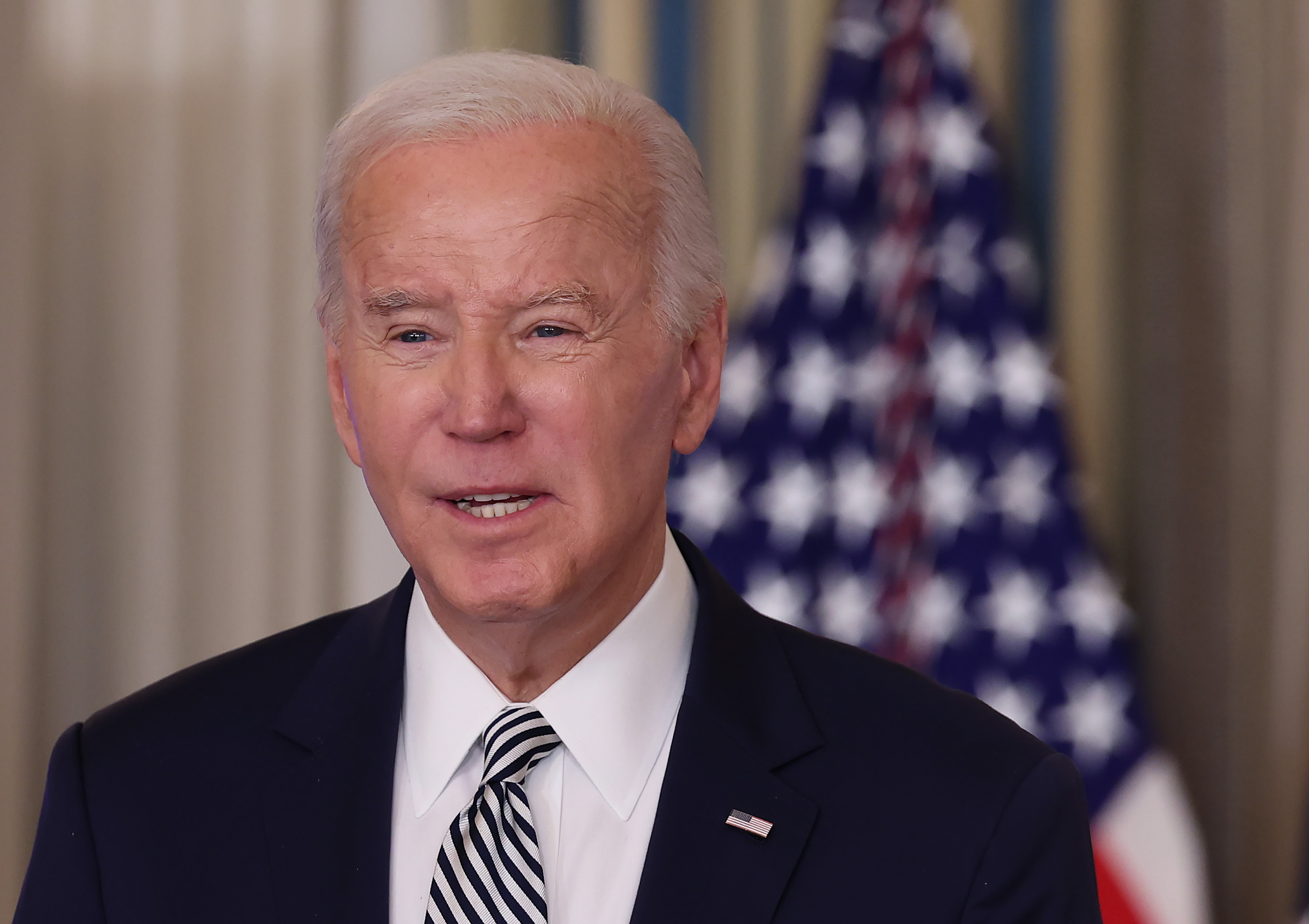 "Biden's Emotional Call for Unity at National Prayer Breakfast"
