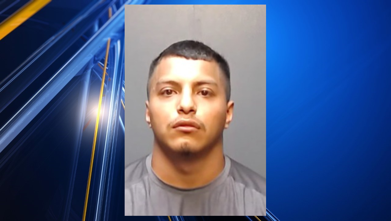 Texas Driver's Anti-Migrant Actions Lead to Deadly Crash and Gun Incident at Shelter