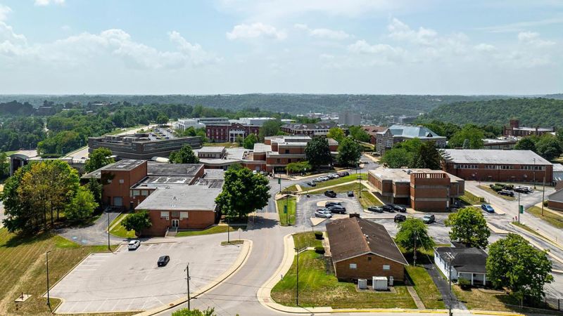 Featured image for Grand jury declines to indict man in Kentucky State University shooting