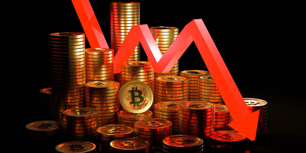 Bitcoin Volatility Surges Ahead of Record-Breaking Monthly Close