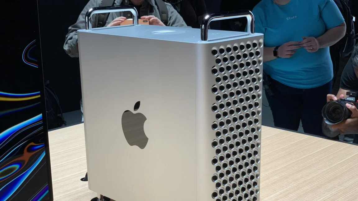 Apple Ends the Mac Pro Era as Pro Desktops Pivot to Mac Studio and Mac mini