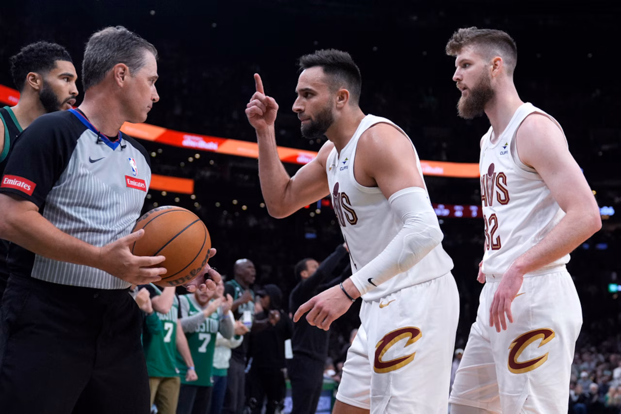 Featured image for Cavs Achieve 15-0 Start with Strus's Defensive Leadership