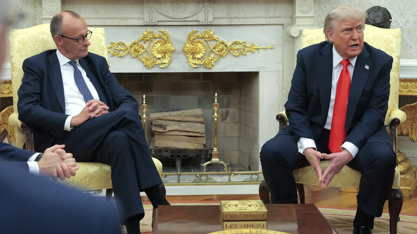 Trump suggests letting Russia and Ukraine fight it out longer