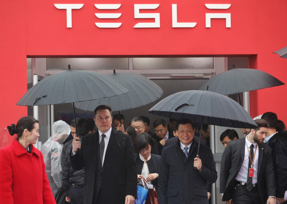 Featured image for "Tesla's Strategy Shift Sparks Analyst Overhaul and Stock Downgrade"
