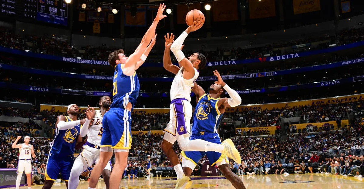 Featured image for Lakers Fall Short Despite Vincent's Bright Spot in Mavericks Game