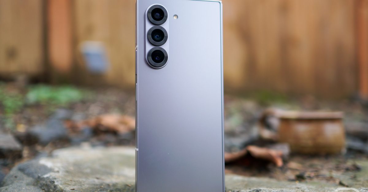 Featured image for Samsung Unveils Massive Discounts on Galaxy Devices and More for Black Friday