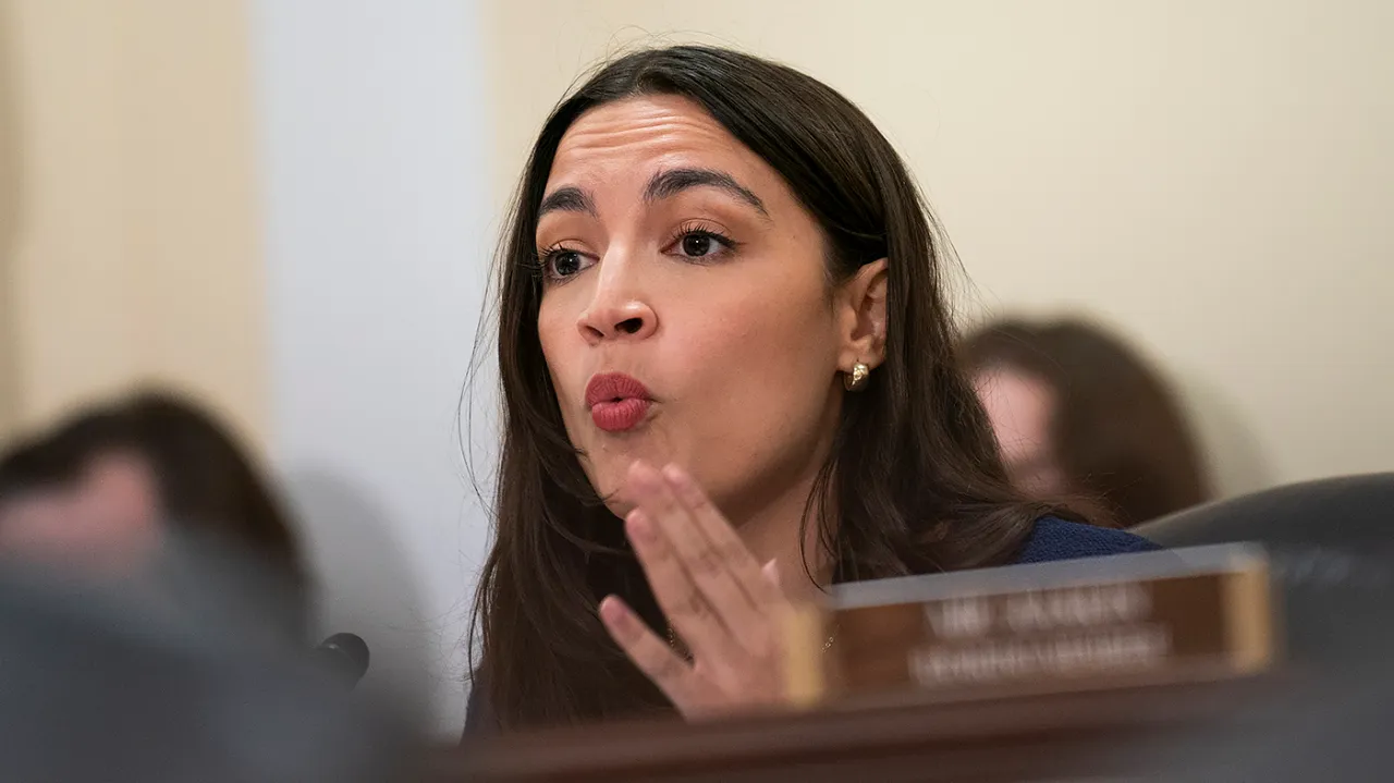 Featured image for Controversy Erupts Over Gabbard's Nomination as Intelligence Chief