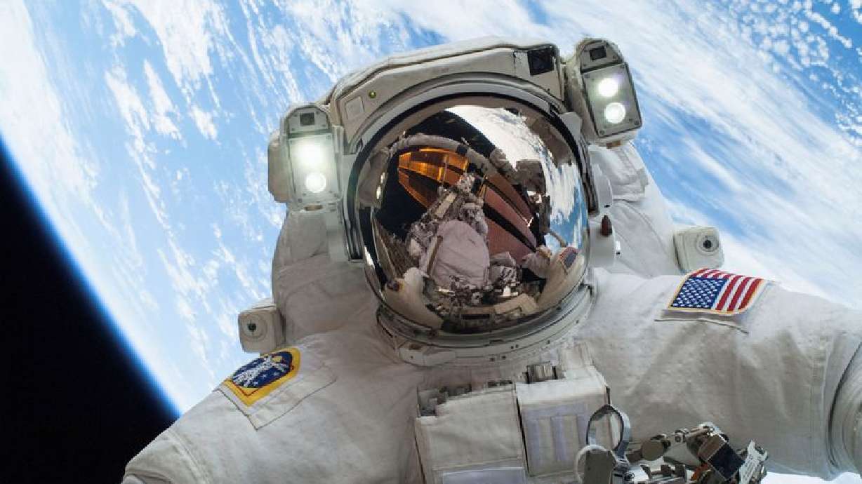 Featured image for "Astronauts' Headaches: A Major Issue for Long Haul Space Missions"