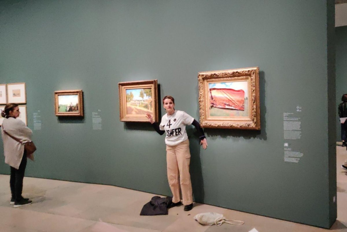 Featured image for Climate Activist Vandalizes Monet in Paris