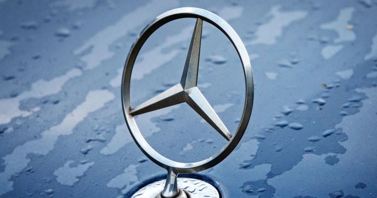 Featured image for Mercedes-Benz Agrees to $150 Million Settlement Over Emissions Scandal