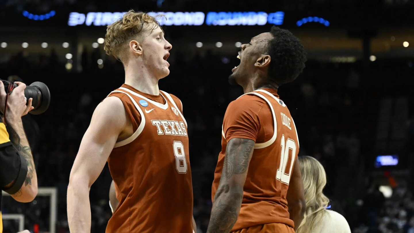 Texas shocks Gonzaga, advances to Sweet 16 from First Four