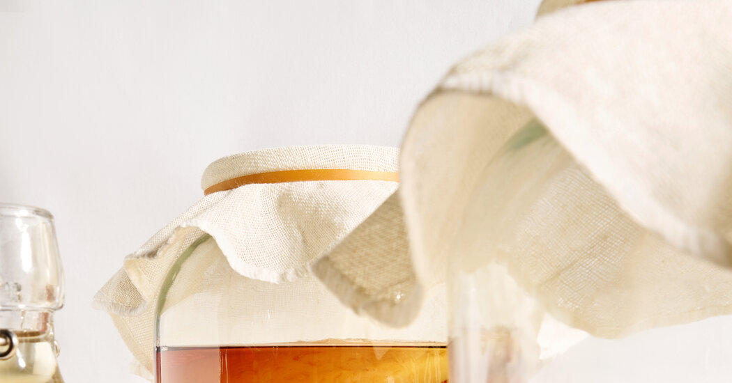 Health Benefits of Drinking Kombucha