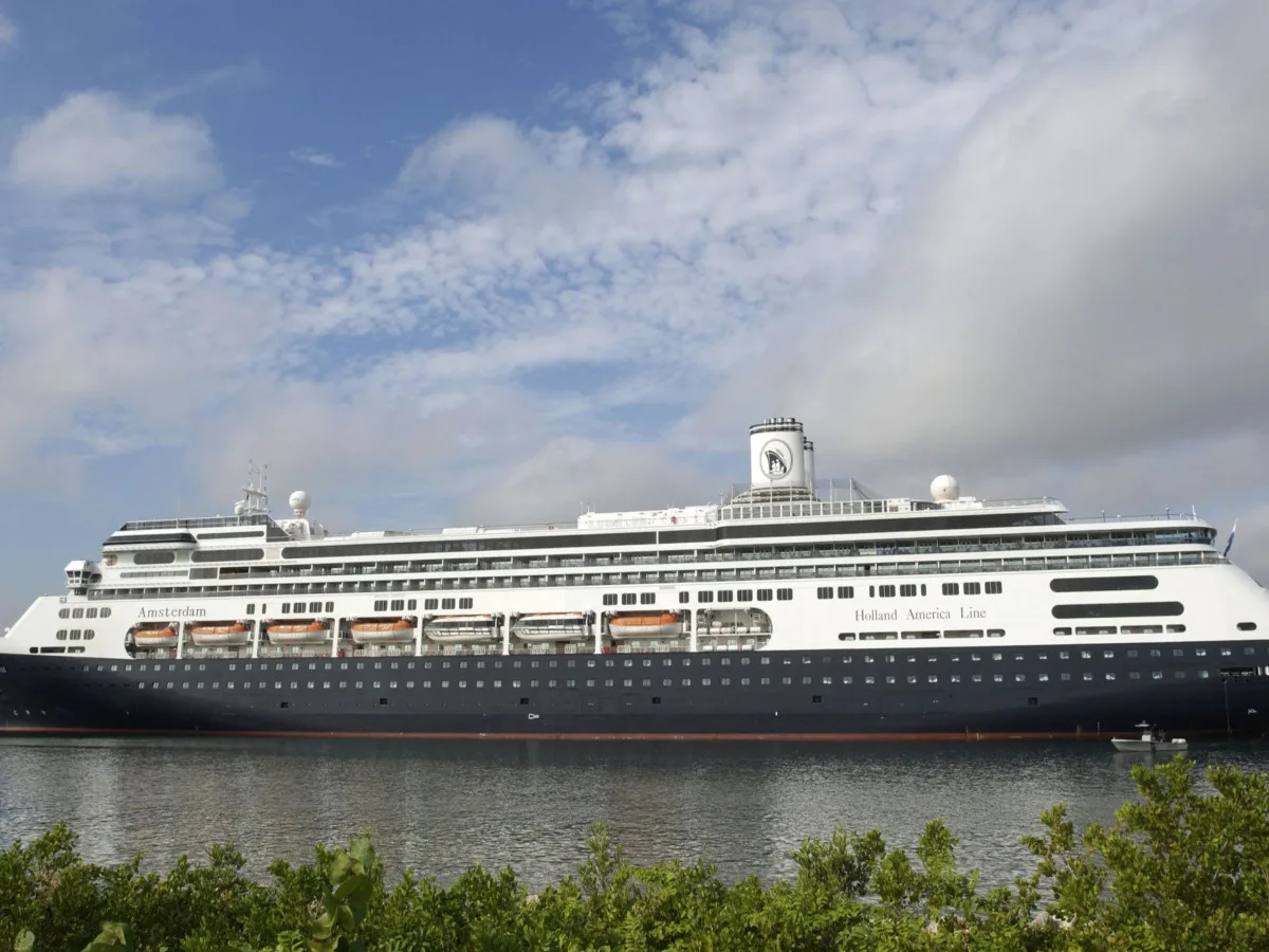 The Unconventional Life of a Cruise Ship Resident: Forbidden Activities and Global Adventures