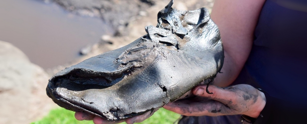 Featured image for Ancient Roman Shoes: The Mystery of the Enormous Footwear