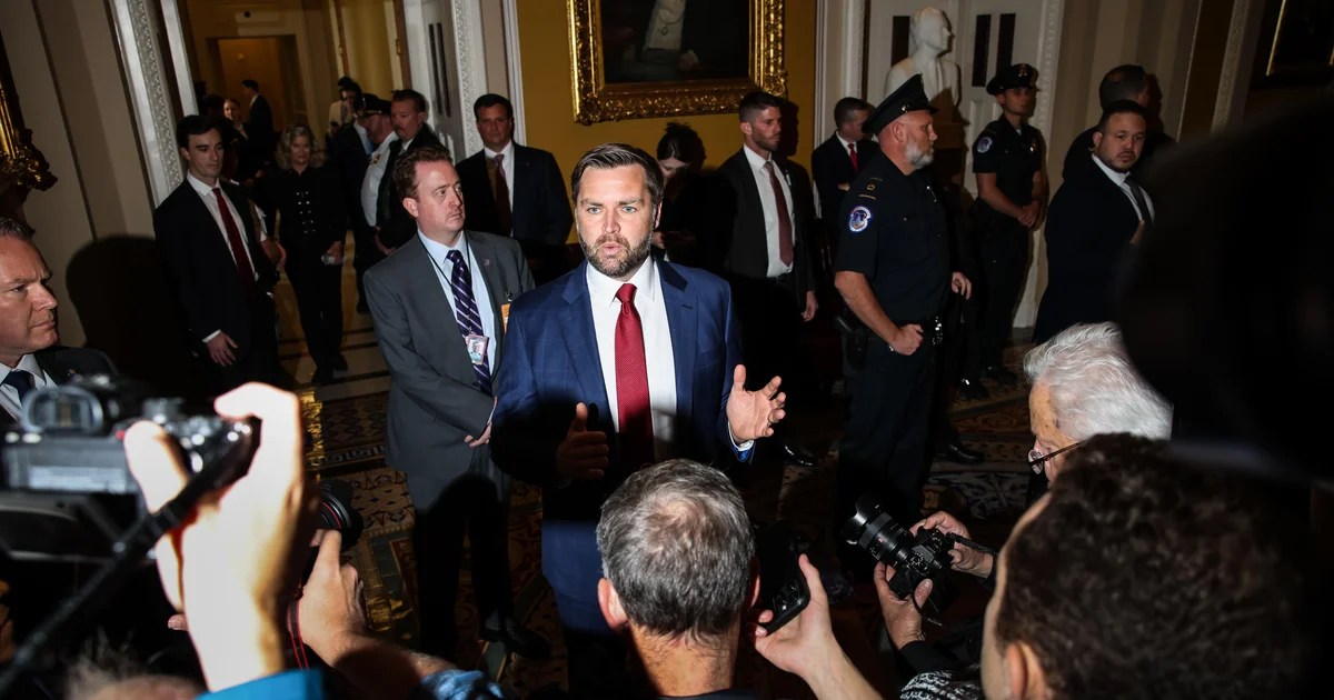 Lawmakers Face Growing Pressure to End Government Shutdown and SNAP Expiry