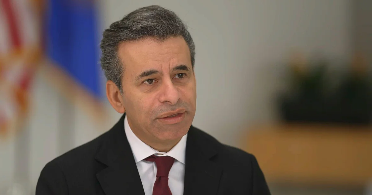 Featured image for FDA Commissioner Praises TrumpRx as a Major Step Toward Lower Drug Costs