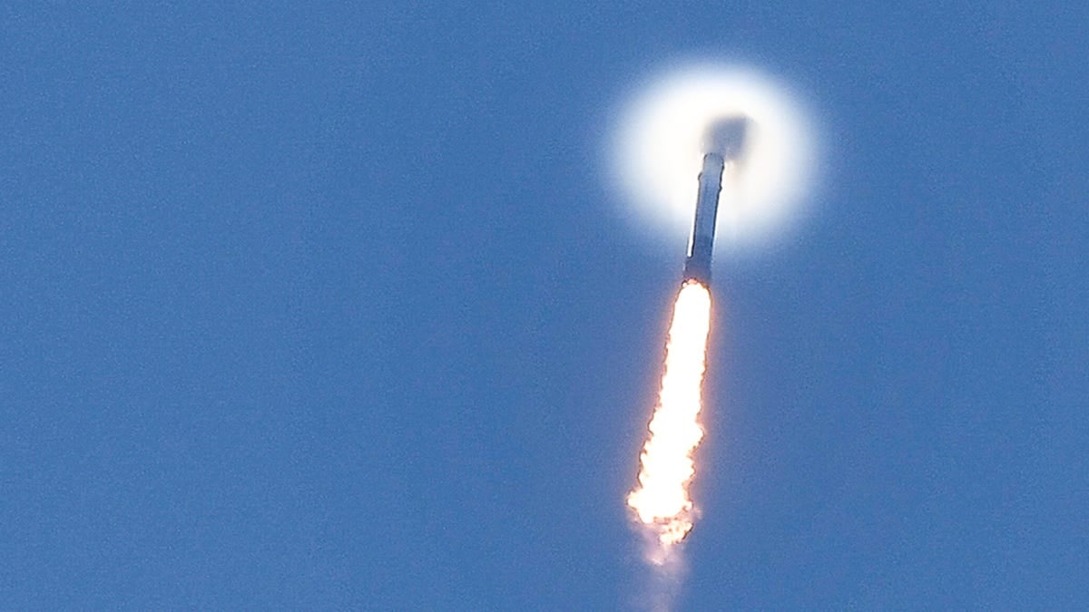 Featured image for "SpaceX's Nighttime Florida Launches: How to Watch and What to Expect"