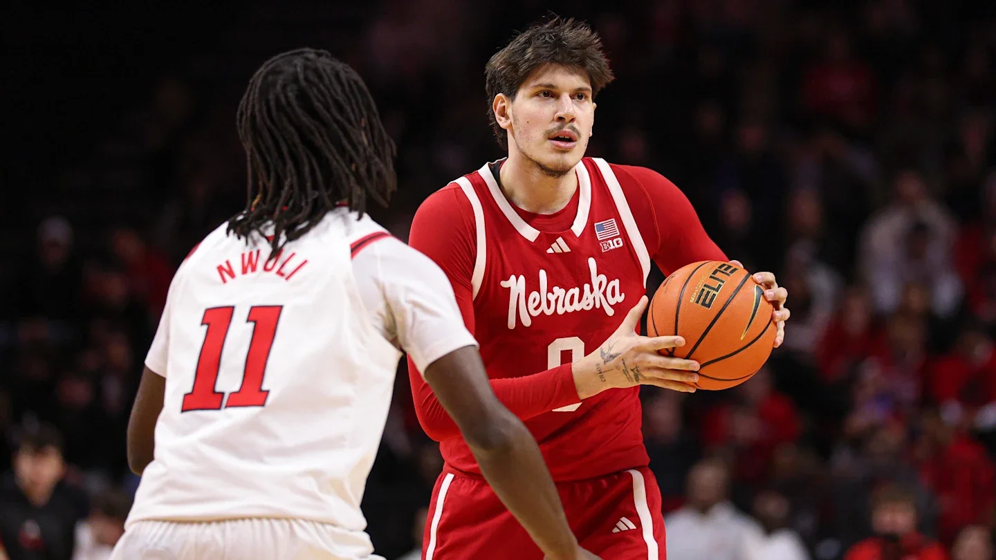 Nebraska Beats Rutgers on the Road, Extending Big Ten Run