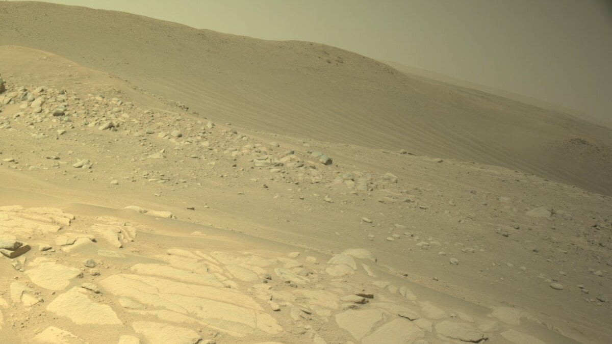 "NASA's Perseverance Rover Reveals Stunning Views of Martian Craters and Possible Water Evidence"