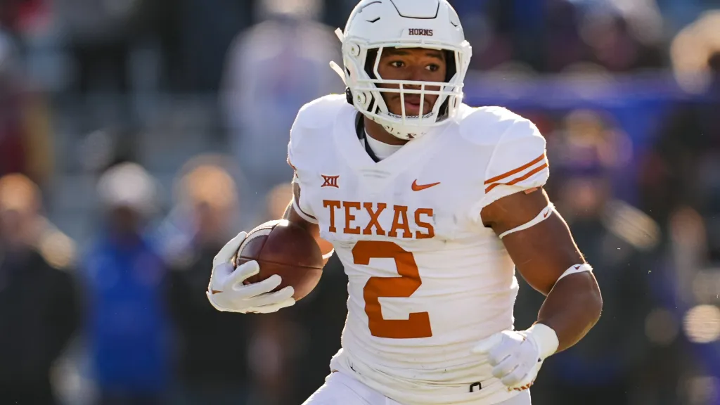 "Chicago Bears' Running Back Situation: Rookie Roschon Johnson and 7th-Round Pick Travis Bell in the Mix"