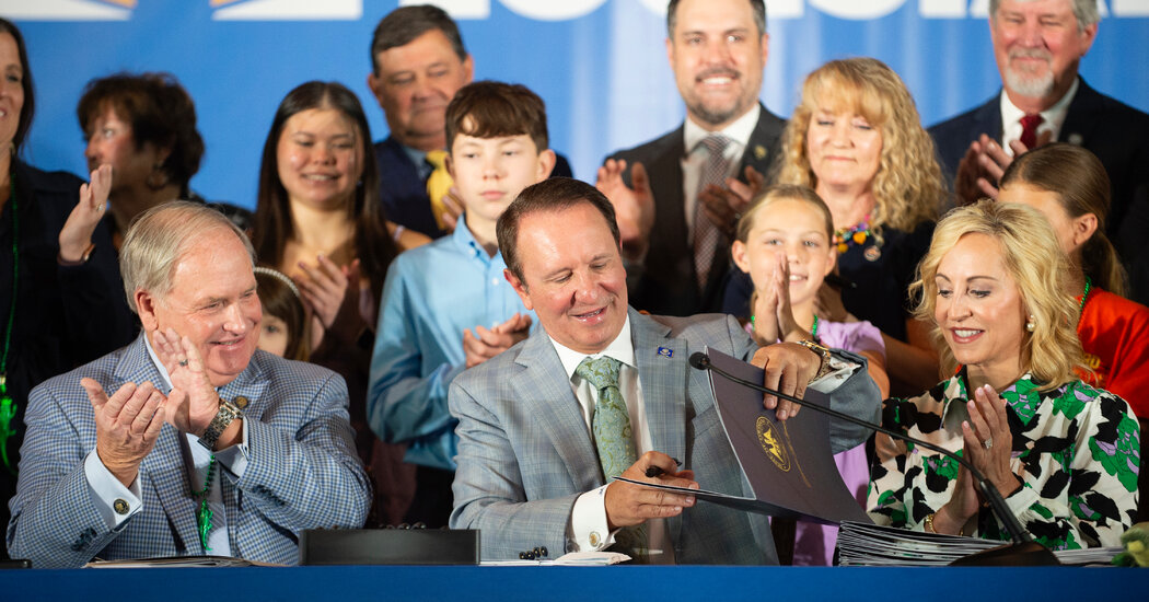 "Louisiana's Ten Commandments Law Sparks National Debate on Religion in Schools"