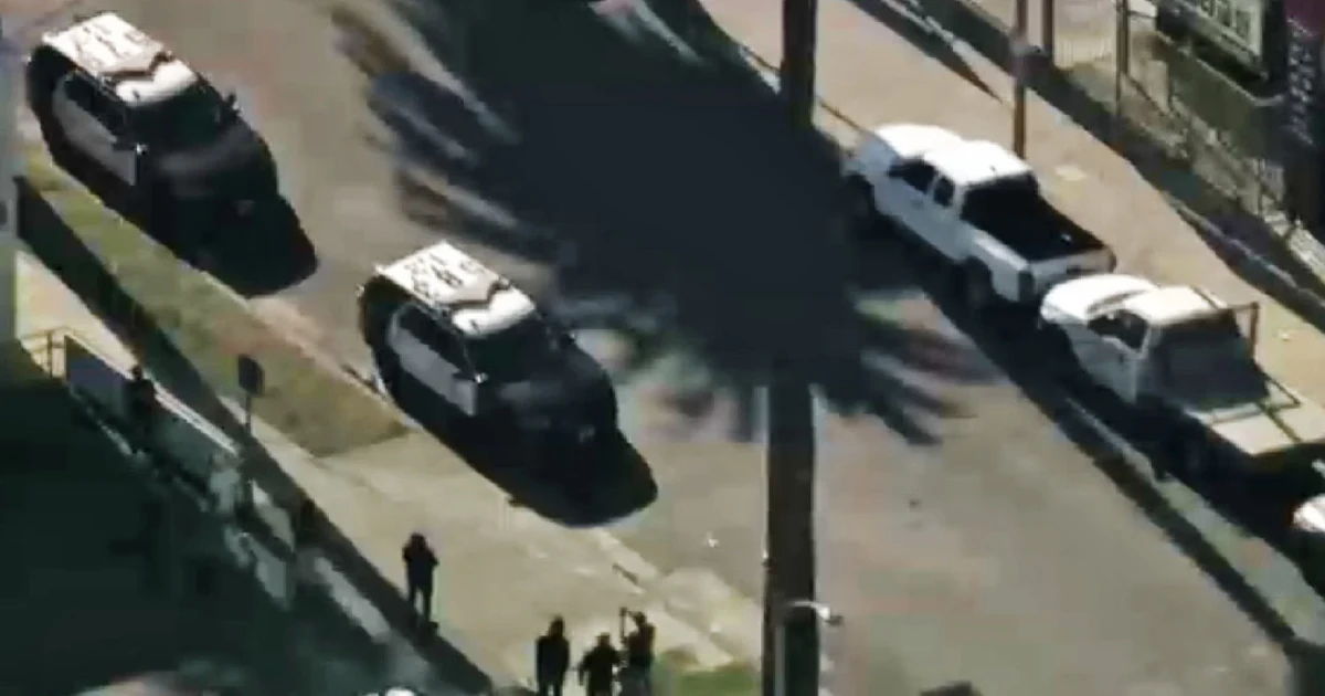 Shooting During ICE Operation Injures U.S. Marshal and Motorist in Los Angeles