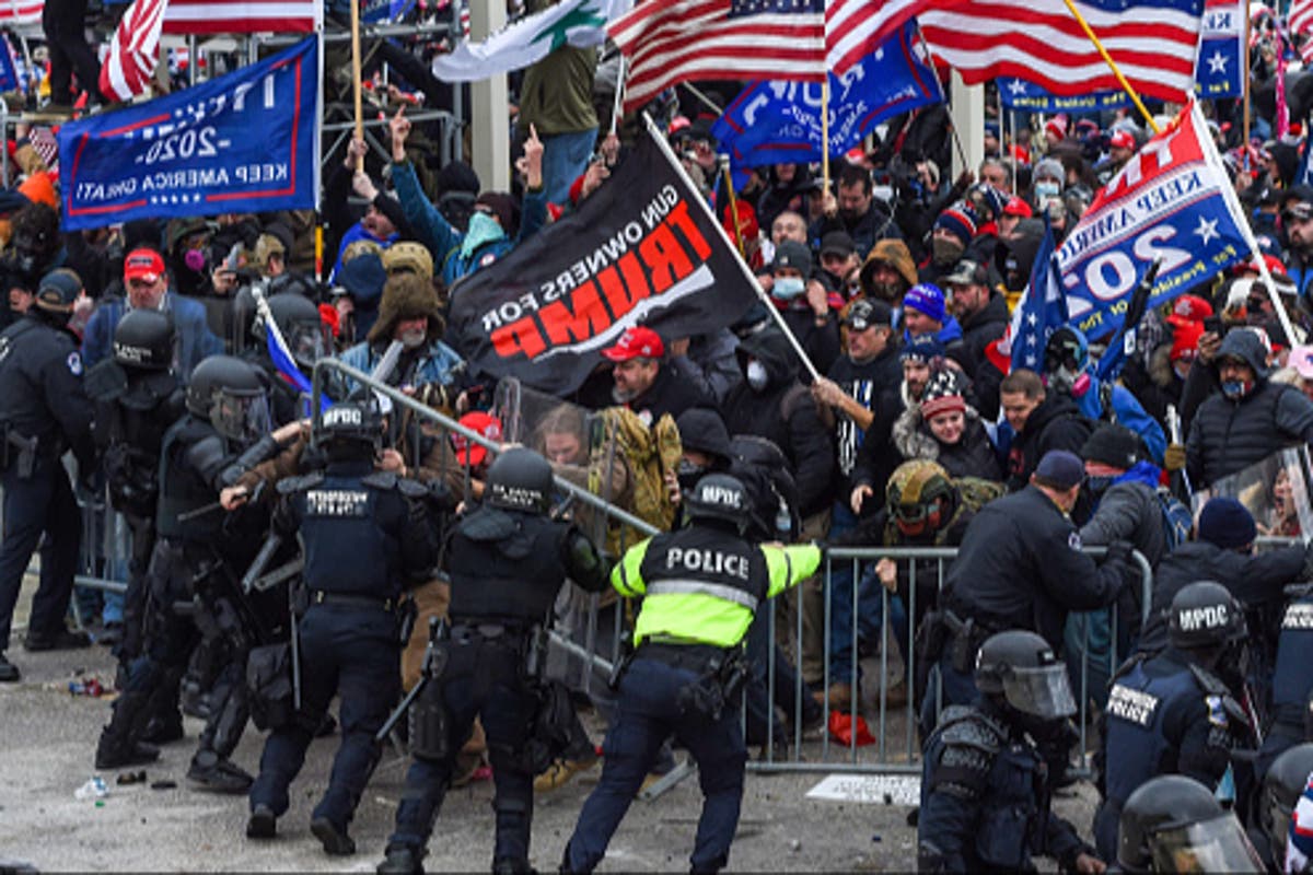 "Supreme Court Faces Decision on Trump's Ballot Eligibility Amid Capitol Police Request"