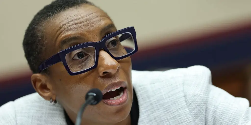 Featured image for "Harvard President Under Fire: Faculty Support and Resignation Calls"