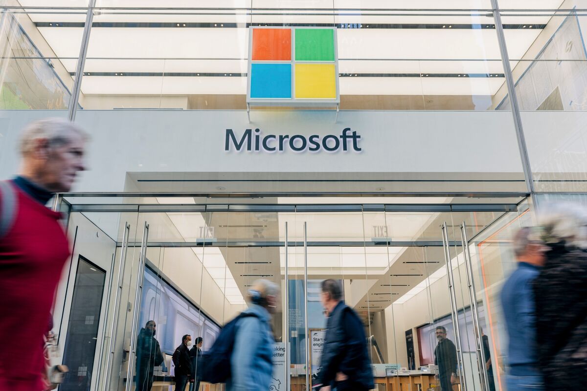 Featured image for Microsoft announces second wave of 9,000 layoffs amid project cancellations