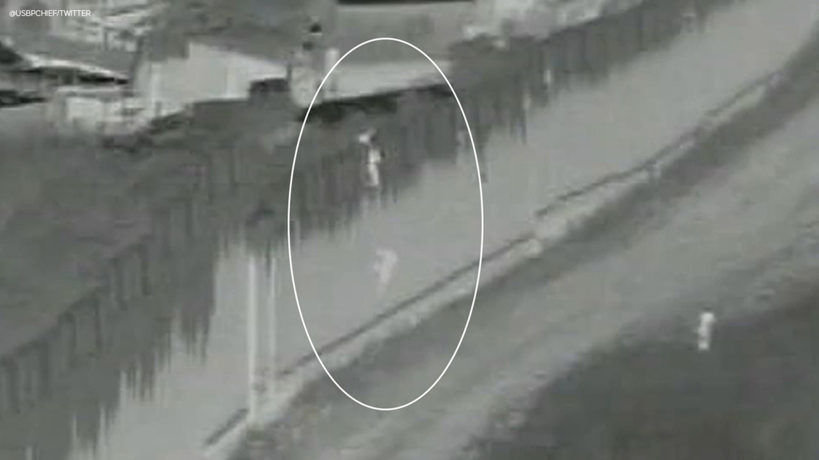 "Smuggler drops 4-year-old over border wall in San Diego"