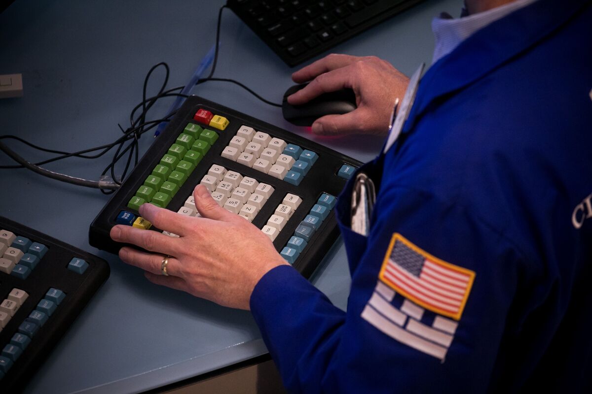 Featured image for "Traders Await Normalization of Treasury Yield Curve Amid Seismic Bond Shift"