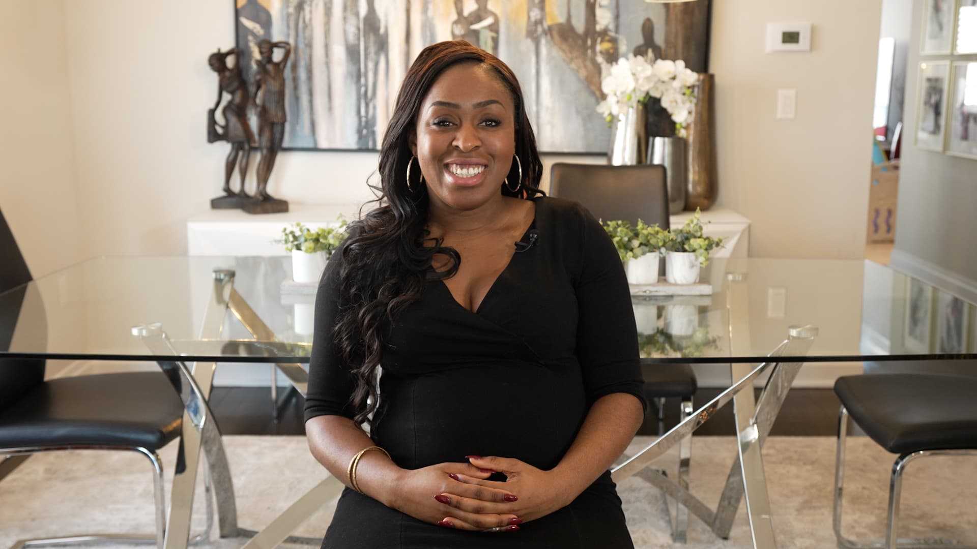 Featured image for "Inside the Financial Success of a 35-Year-Old Designer's Lucrative Side Hustle"