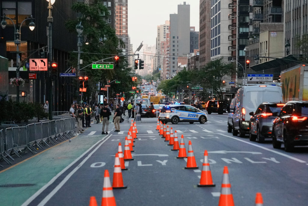 Featured image for Secret Service Dismantles Telecom Threat Near UN, Preventing NYC Cell Service Disruption