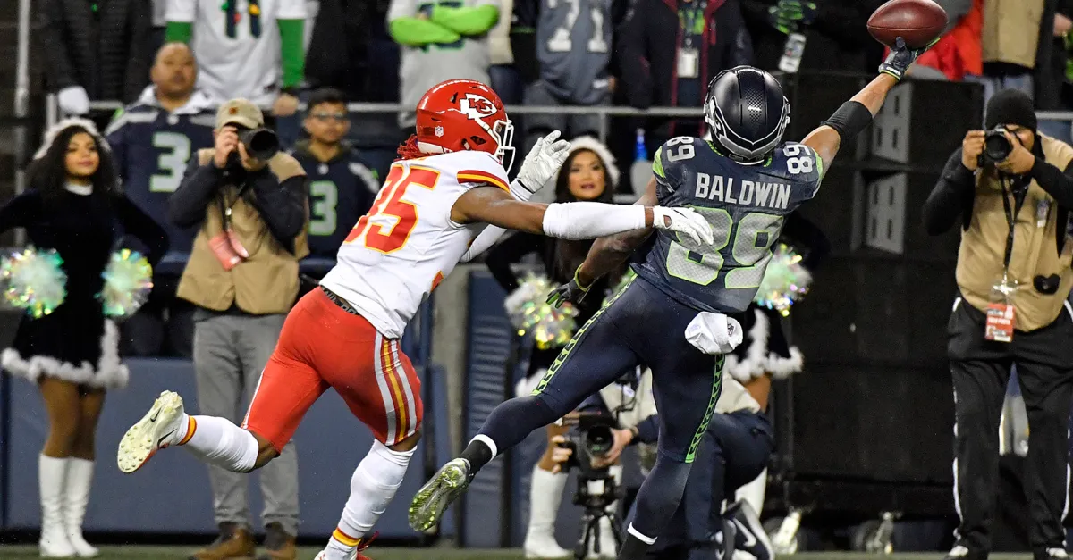 Featured image for Seahawks vs. Chiefs Preseason Game: Watch, Scores, and Updates