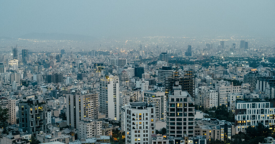 Featured image for Iran Prepares for Economic Hardship Amid New UN Sanctions