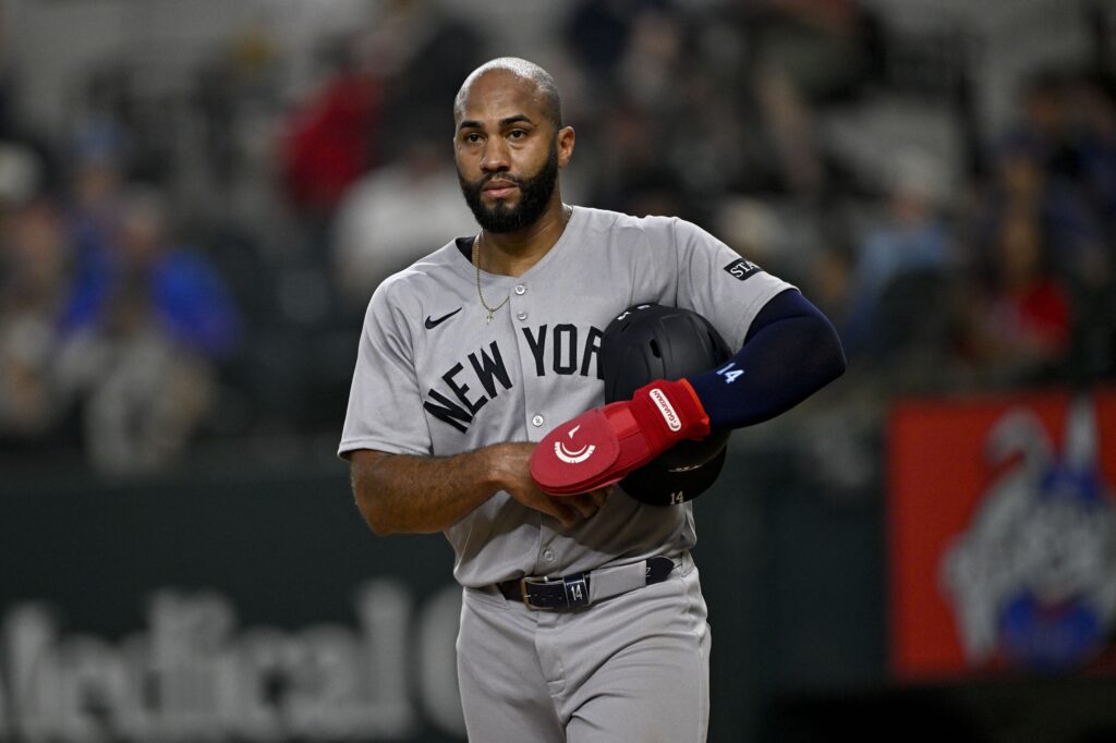 Featured image for Yankees' Amed Rosario Lands on IL with Shoulder Injury