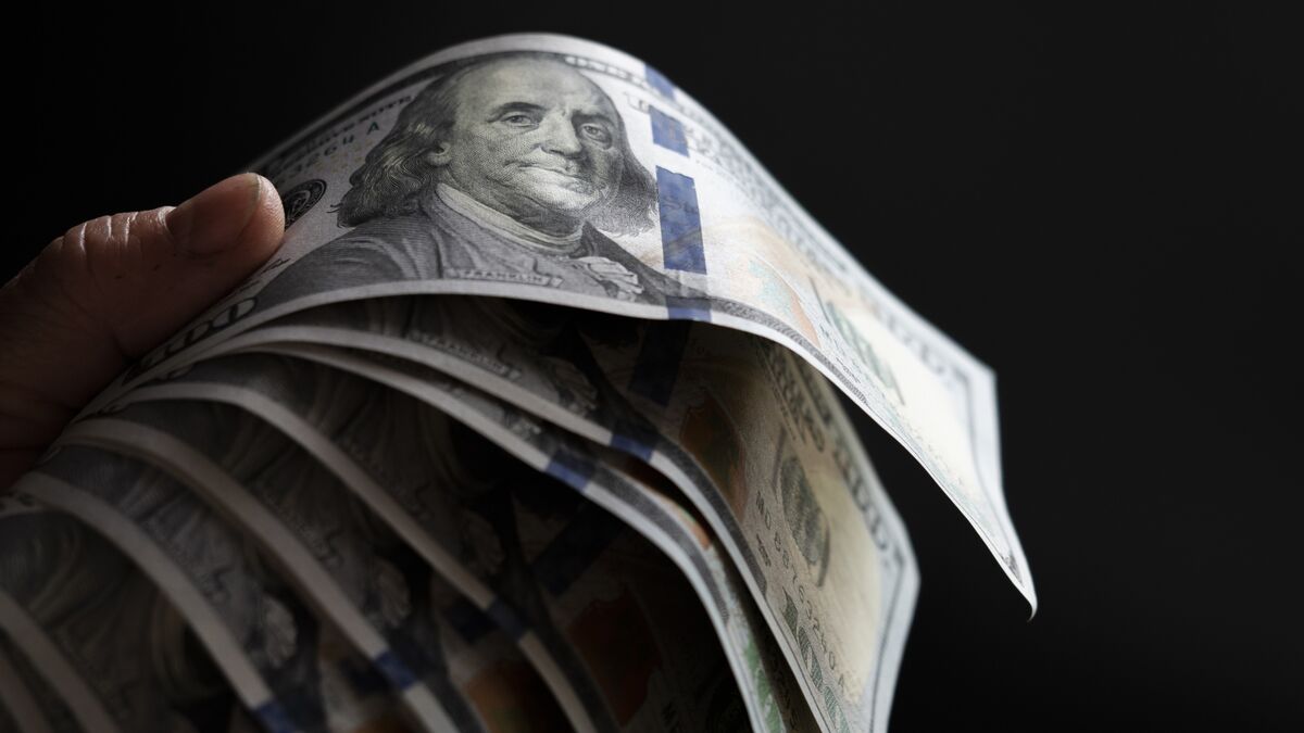 Featured image for The Generational Divide on Financial Independence: Parents and Kids at Odds.