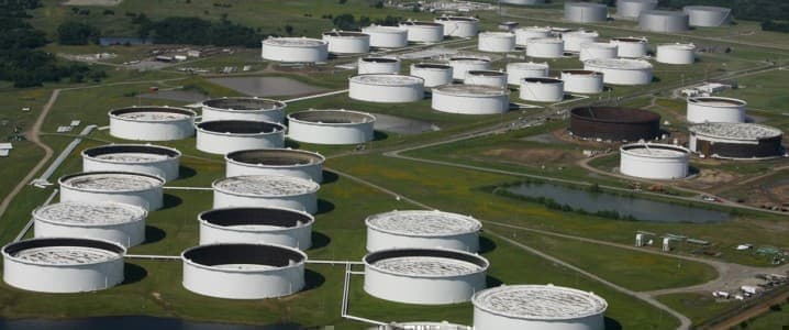 Oil Market Faces Supply-Demand Conundrum Amid Economic Data and Inventory Fluctuations