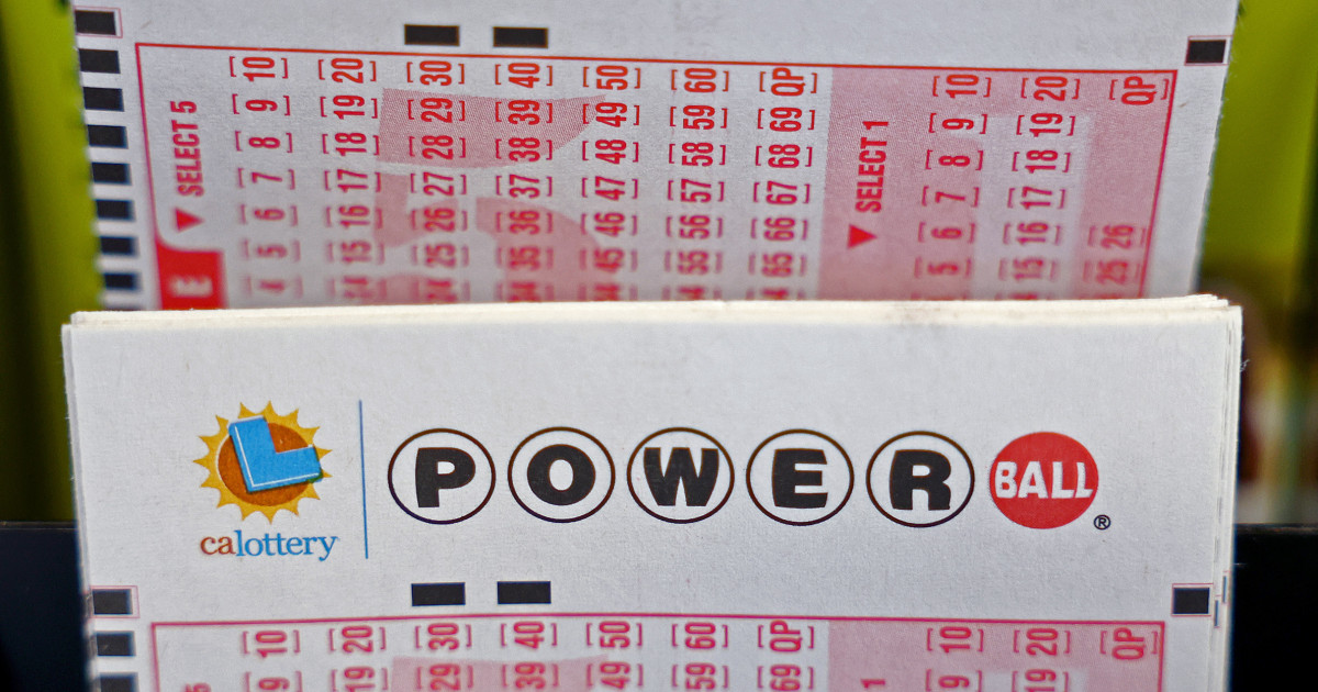 "Michigan Resident Hits New Year's Jackpot with Record $842 Million Powerball Win"
